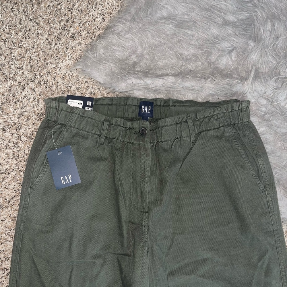 GAP Women’s Dark Olive Green Straight-Leg East Twill Pants - Picture 4 of 10
